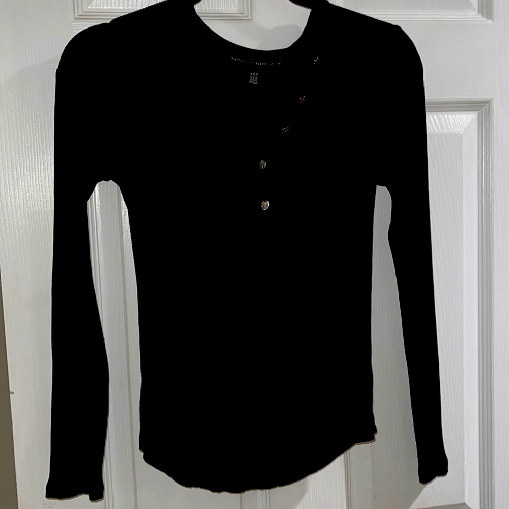 Whitehouseblackmarket black knit ribbed top